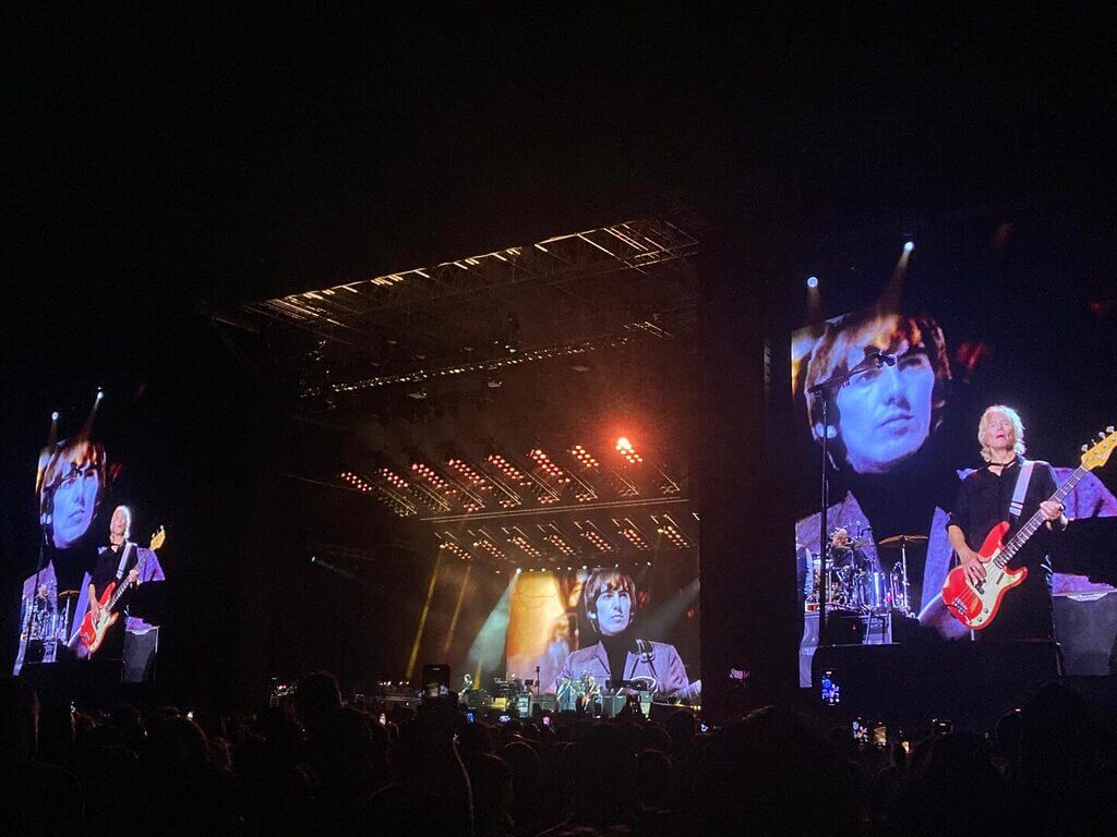 Paul prestou homenagem à George Harrison com "Something" (Foto: Mariana Barcellos, NSC Total)