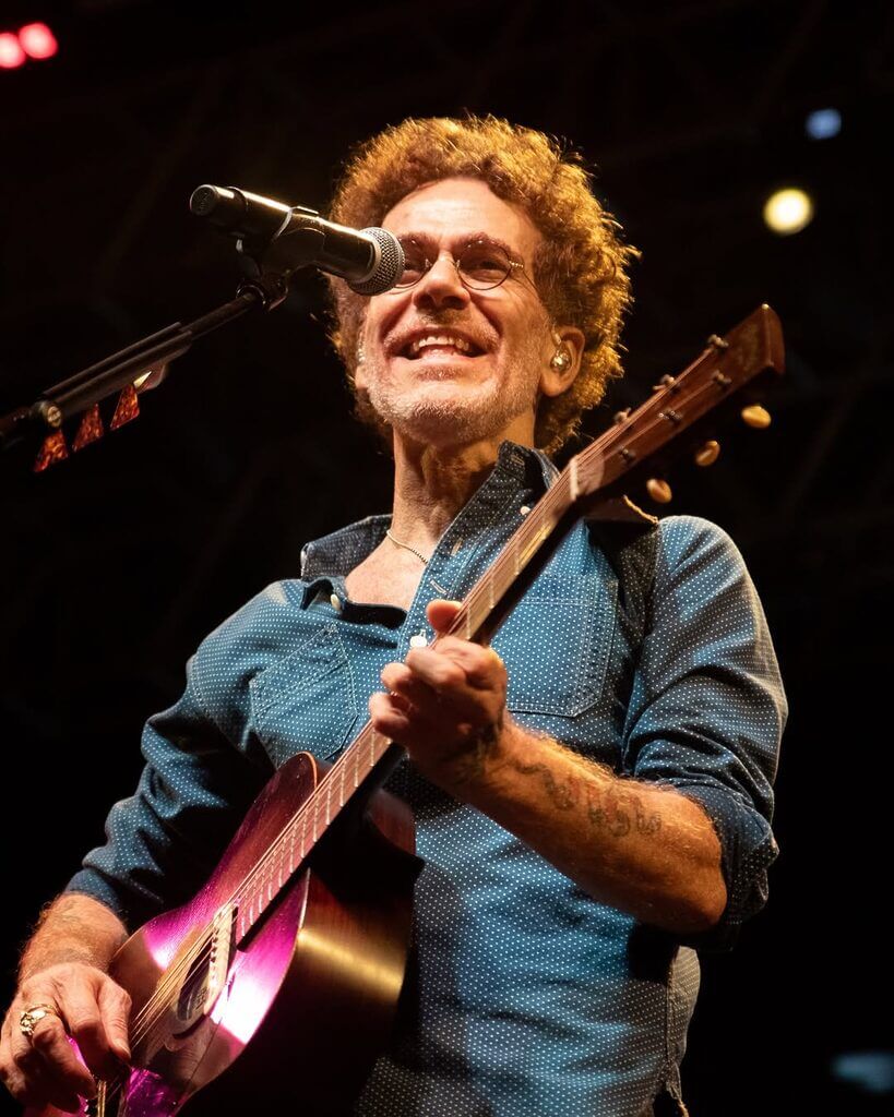 Nando Reis é cantor, compositor e produtor musical. Foi membro da banda Titãs entre 1982 e 2002. (Foto: Reprodução redes sociais)