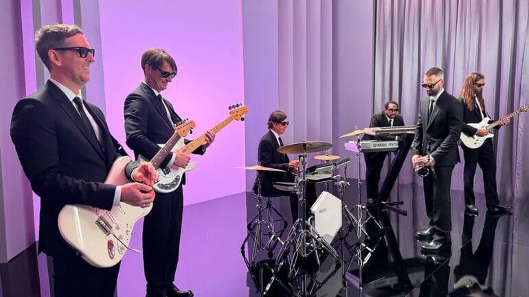 “Love Is Like”, será lançado no dia 15 de agosto (Foto: Reprodução, Redes Sociais)