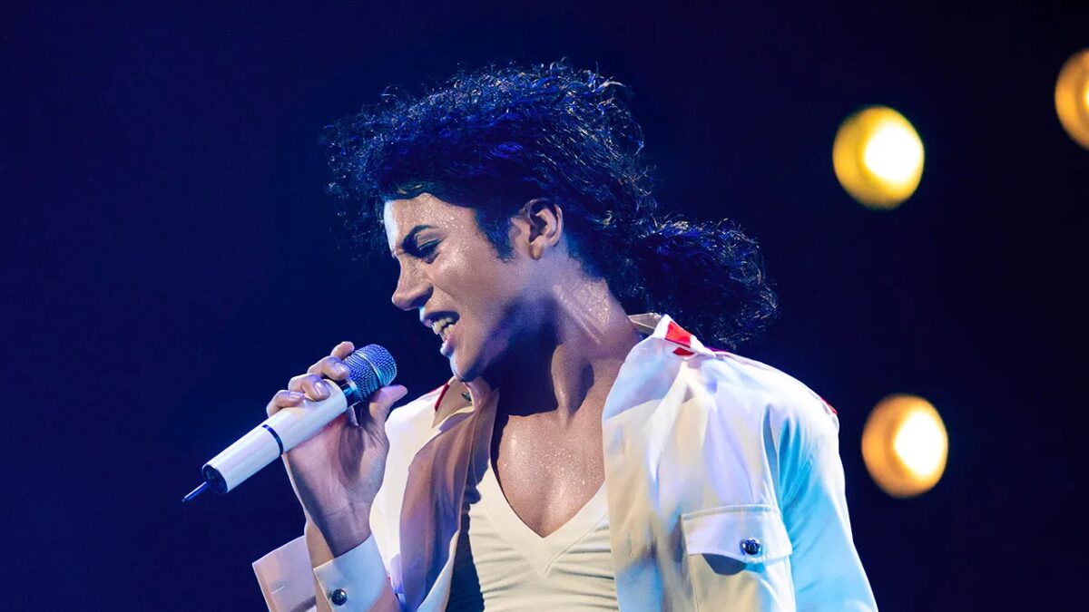 Cinebiografia de Michael Jackson chega em 2026 
