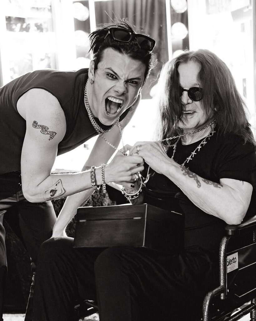 foto para ilustrar yungblud e ozzy