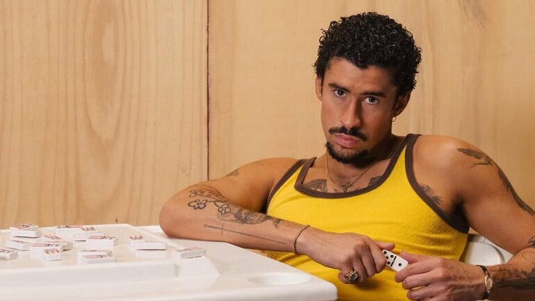 O último lançamento de Bad Bunny foi o disco "Debí Tirar Más Fotos", em janeiro deste ano (Foto: Reprodução, Redes Sociais)