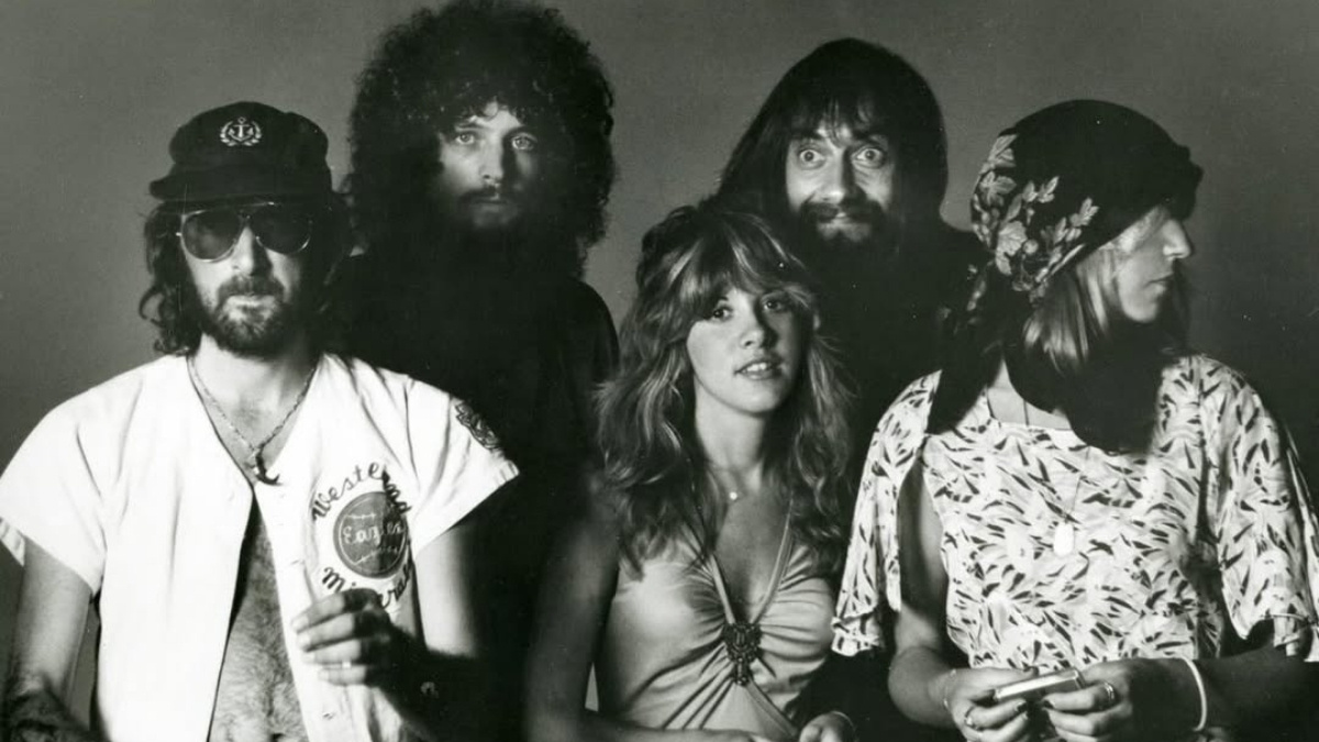 Volta de Fleetwood Mac? Membros reacendem rumores com postagens coordenadas nas redes sociais