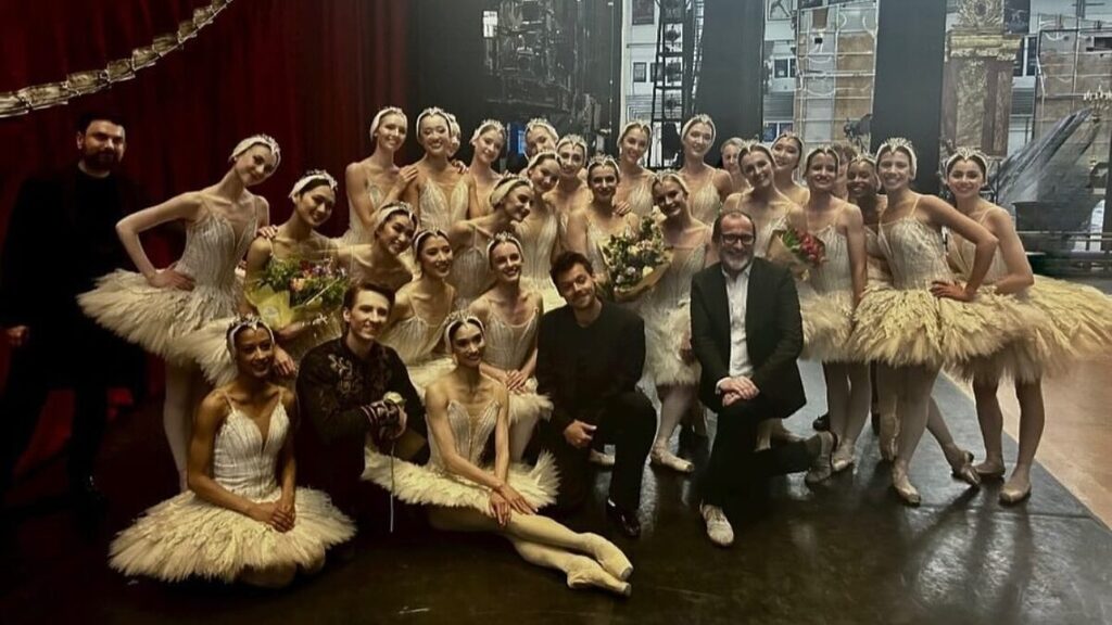 Harry passou a frequentar o Royal Opera House, em Londres (Foto: Reprodução, Redes Sociais)