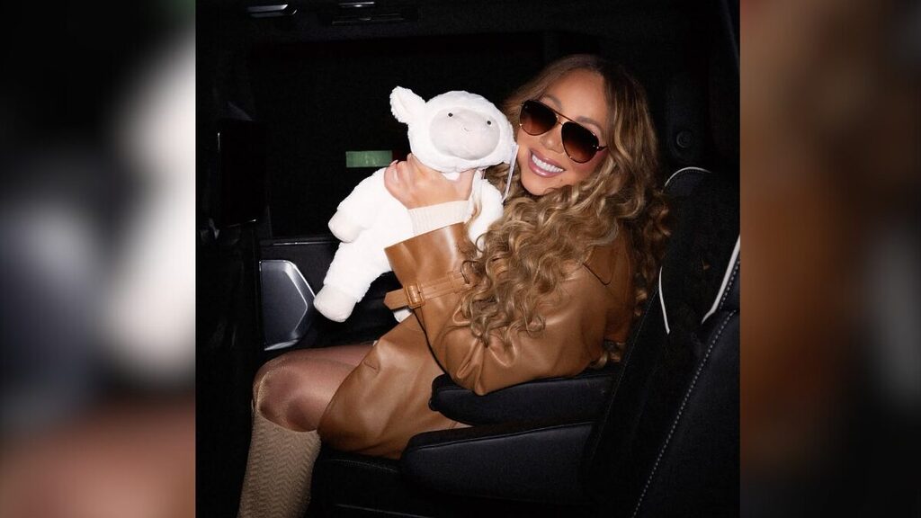 Desde 2017 a música voltou a entrar no top 10 da Hot 100 e durante o período natalino acumula várias semanas no topo (Foto: Reprodução/Redes Sociais)