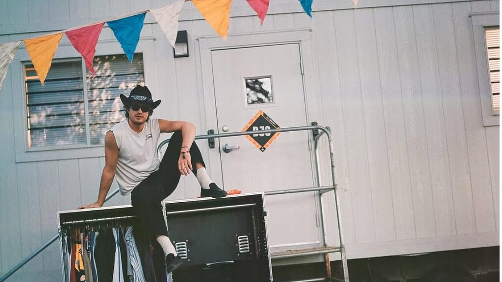 O cantor também é atração confirmada do Lollapalooza Argentina e Chile (Foto: Divulgação/Caity Krone)