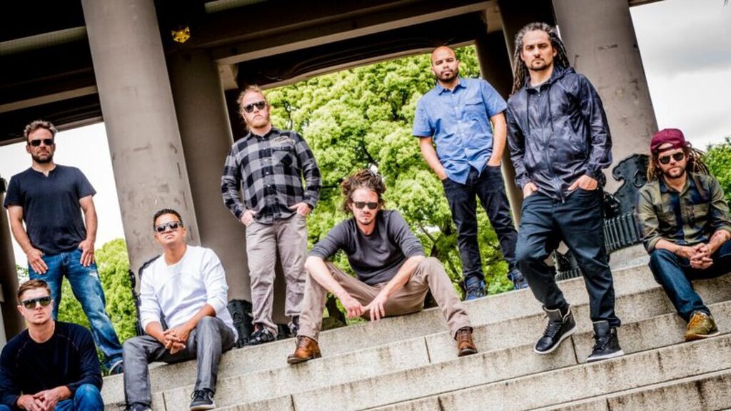 A colaboração marca mais um capítulo da relação do SOJA com artistas brasileiros, iniciada em 2012 com Marcelo Falcão, então vocalista d'O Rappa (Foto: Divulgação)