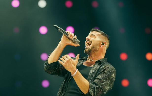 Ricky Martin é revelado de surpresa no novo filme de Gael García Bernal
