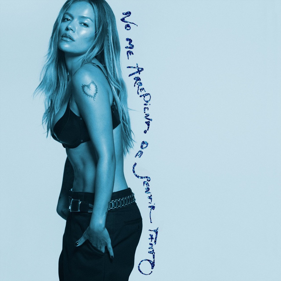 Capa do álbum "NO ME ARREPIENTO DE SENTIR TANTO" (Foto: Divulgação)
