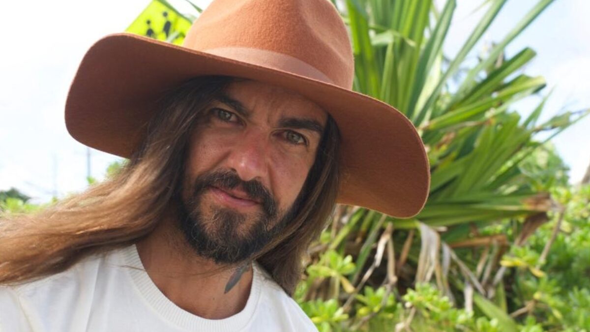 Armandinho e Vitor Kley celebram parceria com shows em novembro