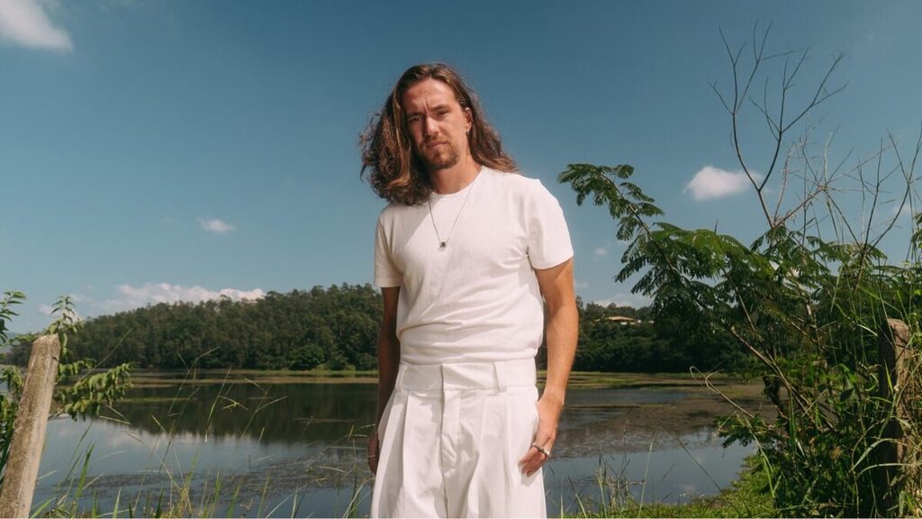 Armandinho e Vitor Kley celebram parceria com shows em novembro