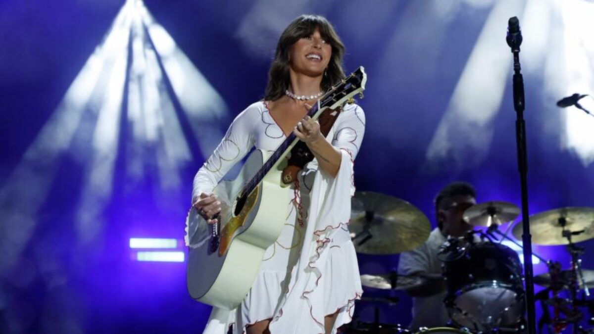 Ella Langley conquista recorde “Choosin’ Texas”